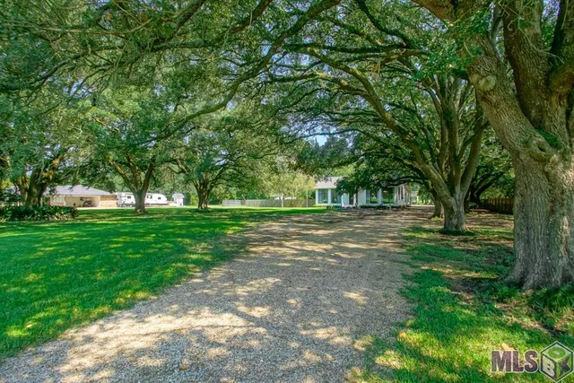 $749,999 | 1451 Highway 75, Sunshine, LA 70780