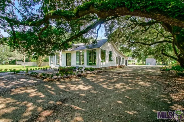 $749,999 | 1451 Highway 75, Sunshine, LA 70780