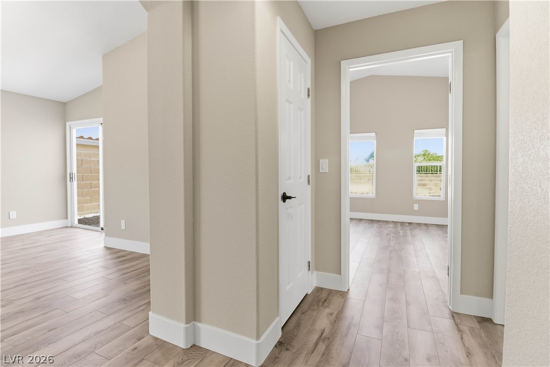 2272 Chestnut Ranch Avenue Henderson, NV 89052 - Photo 11 of 35