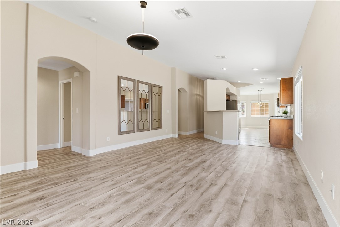 2272 Chestnut Ranch Avenue Henderson, NV 89052 - Photo 9 of 35