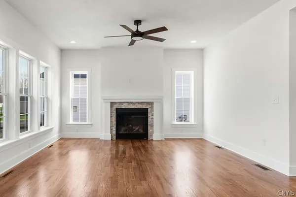 $649,900 | Undisclosed Address, Onondaga, NY 13215