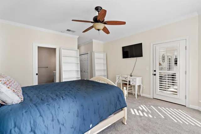 a view of an outdoor space