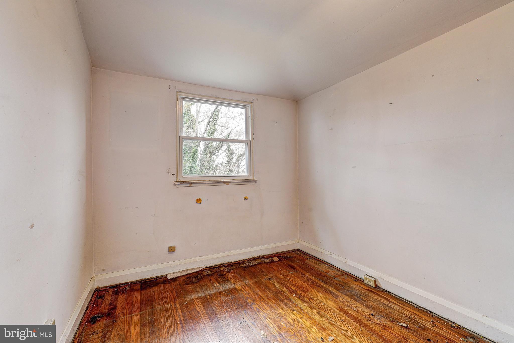 8613 Pleasant Plains Road Towson, MD 21286 - Photo 17 of 27