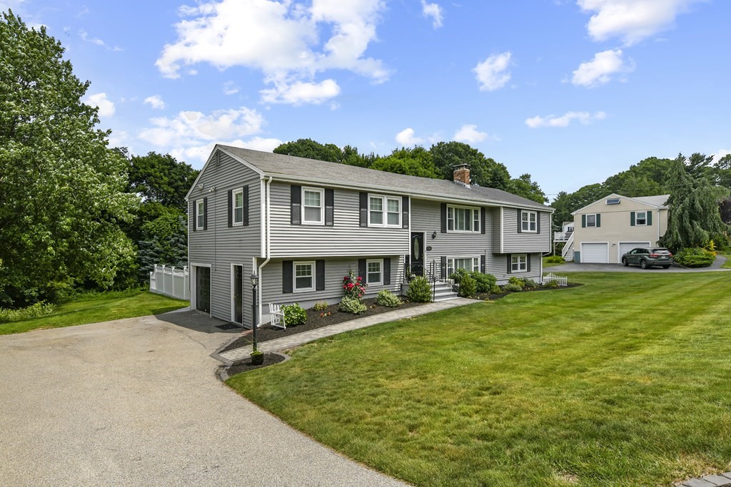 50 Raffaele Road Marlborough, MA 01752 - Photo 3 of 32 Gallery Image 3