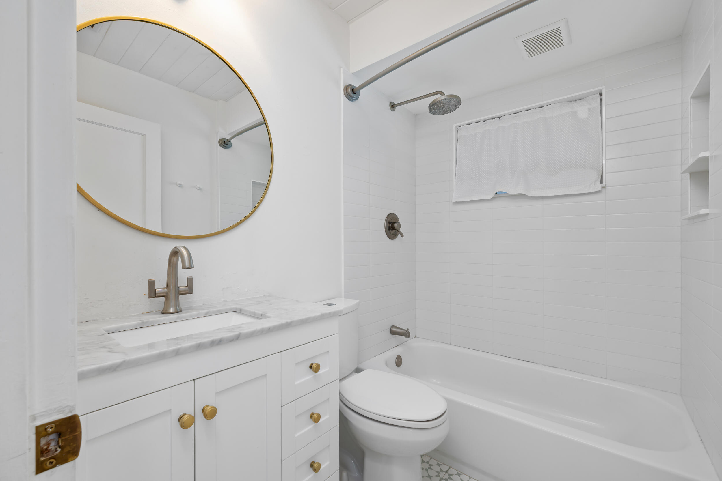 359 Ellamar Road West Palm Beach, FL 33405 - Photo 12 of 25 18_et6a5782