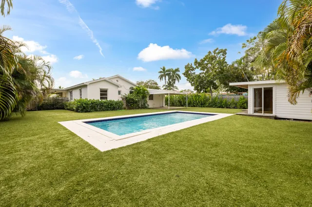 $6,500 | 359 Ellamar Road, West Palm Beach, FL 33405