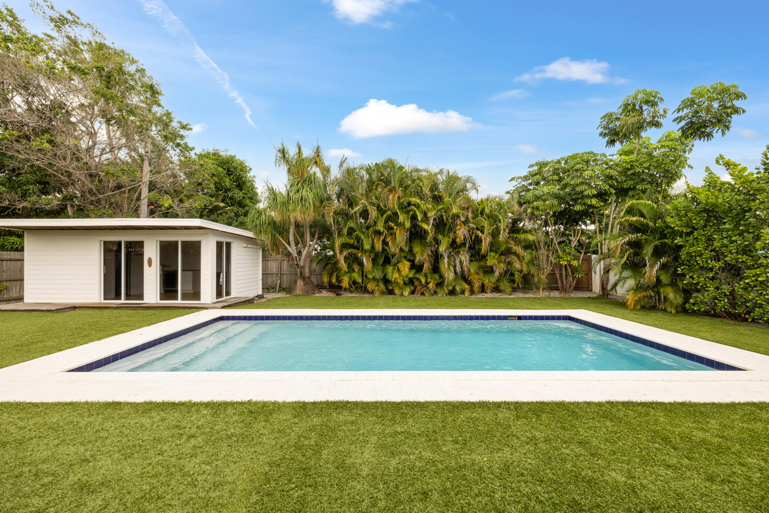 359 Ellamar Road West Palm Beach, FL 33405 - Photo 25 of 25 36_et6a5952