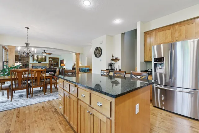 $949,900 | 7423 Tristan Knoll, Victoria, MN 55331