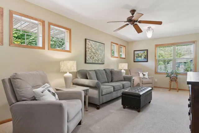 $949,900 | 7423 Tristan Knoll, Victoria, MN 55331