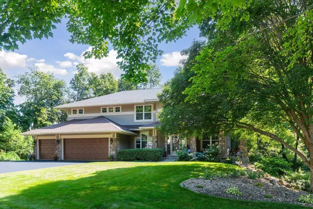 $949,900 | 7423 Tristan Knoll, Victoria, MN 55331