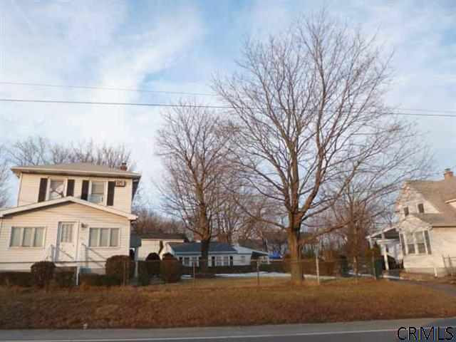 427 Troy Schenectady Road Colonie, NY 12110 - Photo 4 of 7 Photo 4