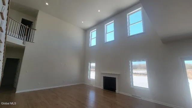 $739,600 | 7 Jack Drive, Halfmoon, NY 12065