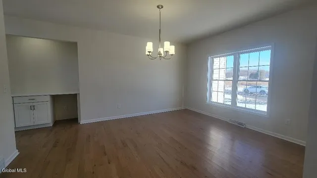 $739,600 | 7 Jack Drive, Halfmoon, NY 12065