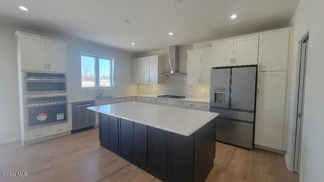 $739,600 | 7 Jack Drive, Halfmoon, NY 12065