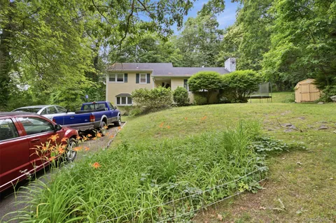 $650,000 | 4 Lorraine Road, South Salem, NY 10590