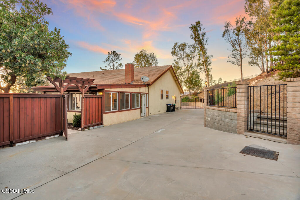 1239 Mellow Lane Simi Valley, CA 93065 - Photo 85 of 97 1239 Mellow Ln - HsHProd-1003