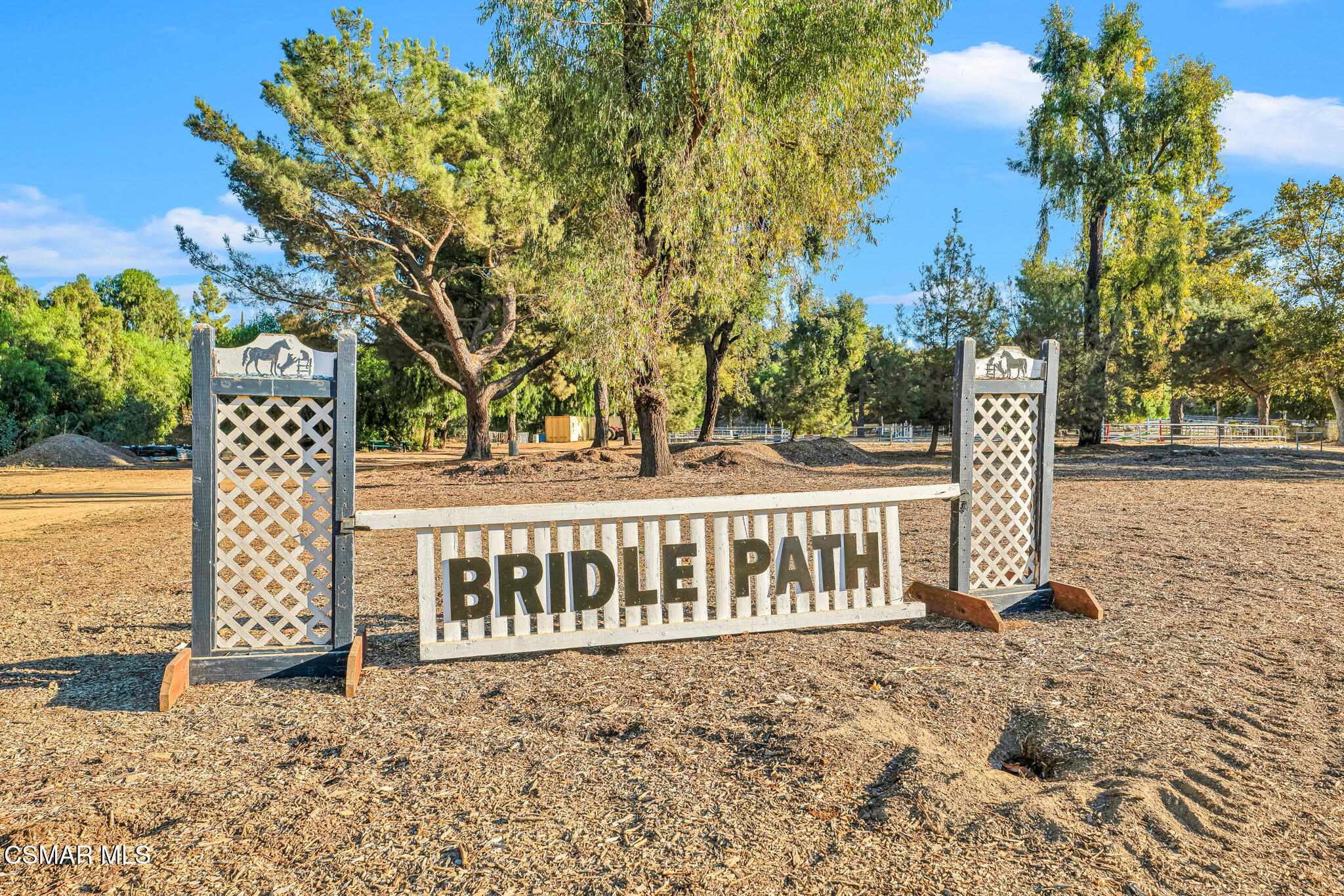 1239 Mellow Lane Simi Valley, CA 93065 - Photo 93 of 97 1239 Mellow Ln - HsHProd-108