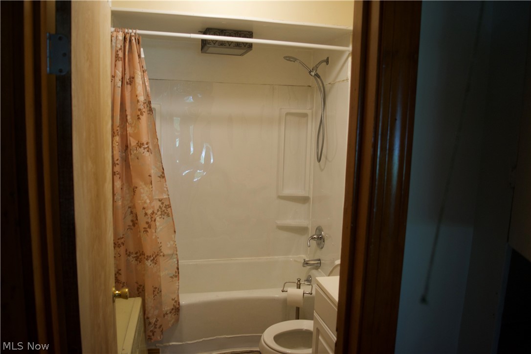 4223 South Ridge Road East Geneva, OH 44041 - Photo 17 of 23