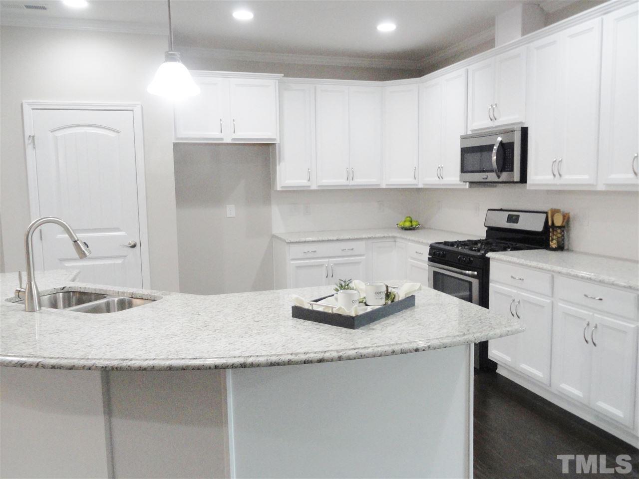 5502 Nur Lane Raleigh, NC 27606 - Photo 5 of 22 Gallery Image 5