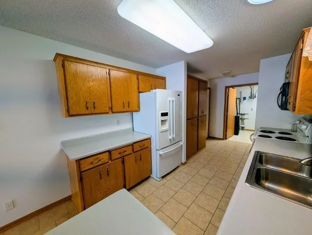 $300,000 | 511 Dew Drop Lane, Center City, MN 55012