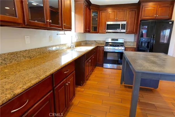 $2,900 | 38114 Palms Place, Palmdale, CA 93552