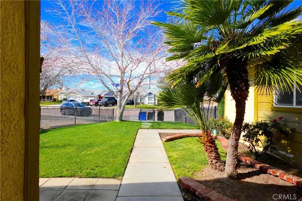$2,900 | 38114 Palms Place, Palmdale, CA 93552