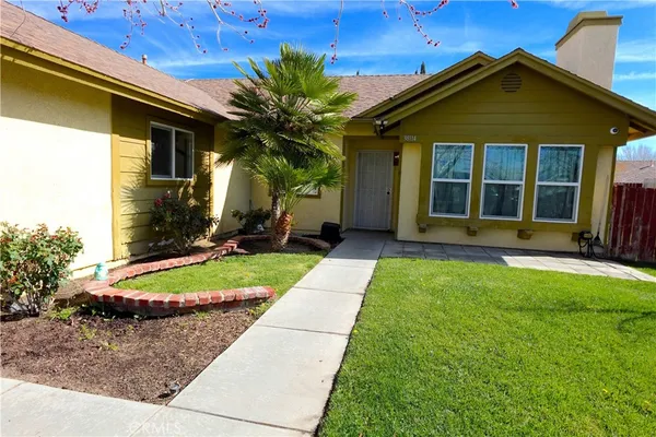 $2,900 | 38114 Palms Place, Palmdale, CA 93552