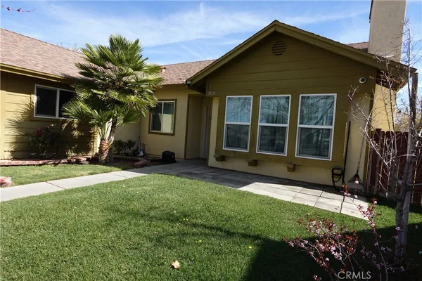 $2,900 | 38114 Palms Place, Palmdale, CA 93552