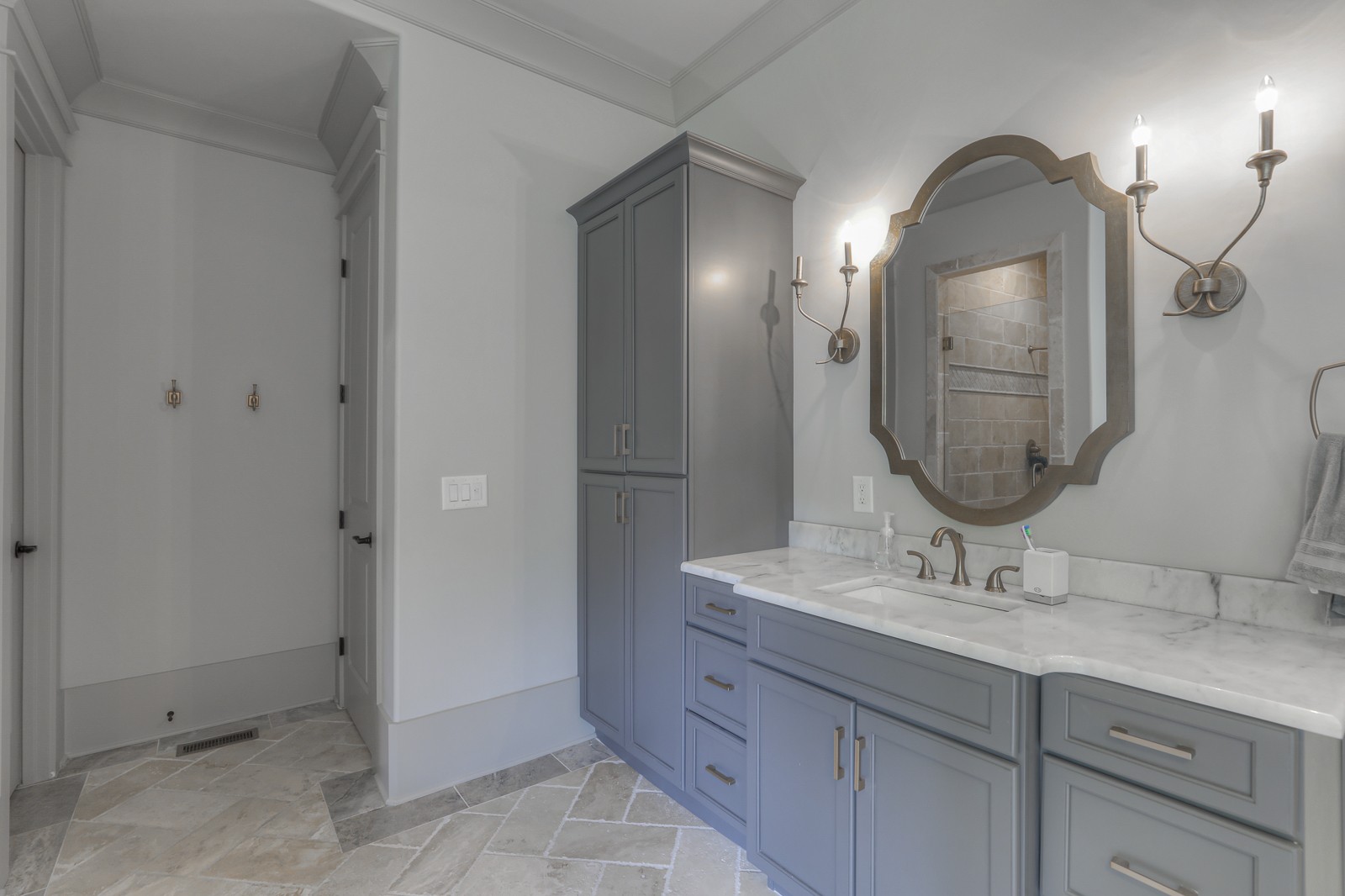 4554 Peytonsville Road Franklin, TN 37064 - Photo 13 of 29 a bathroom with a double vanity sink and a mirror