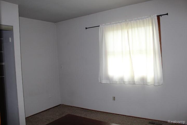 2272 East Vienna Road Clio, MI 48420 - Photo 16 of 23 IMG_1304.JPG