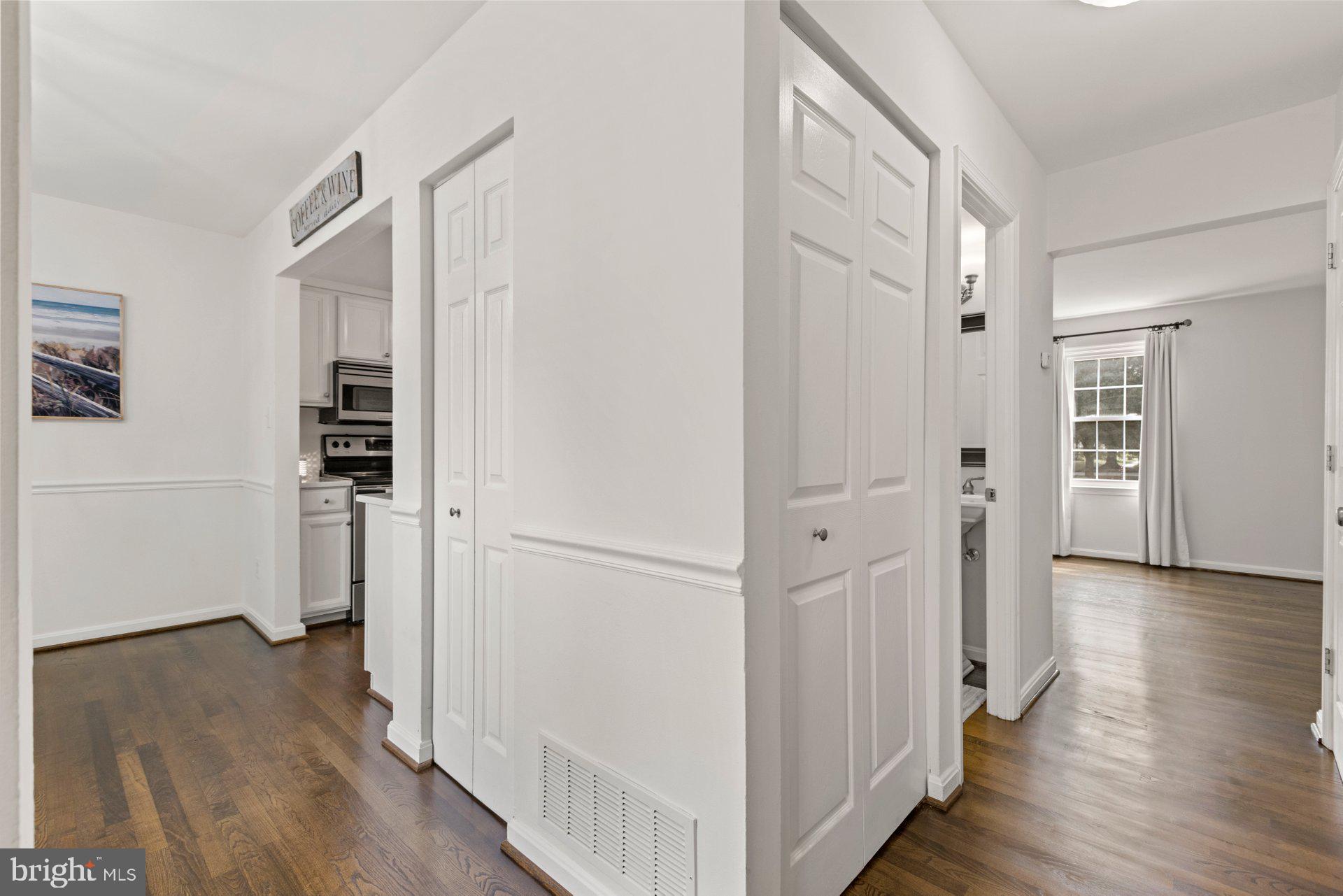 1720 Aberdeen Circle Crofton, MD 21114 - Photo 4 of 20