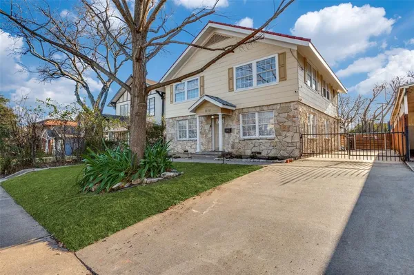 $3,200 | 1112 Kings Highway, Dallas, TX 75208