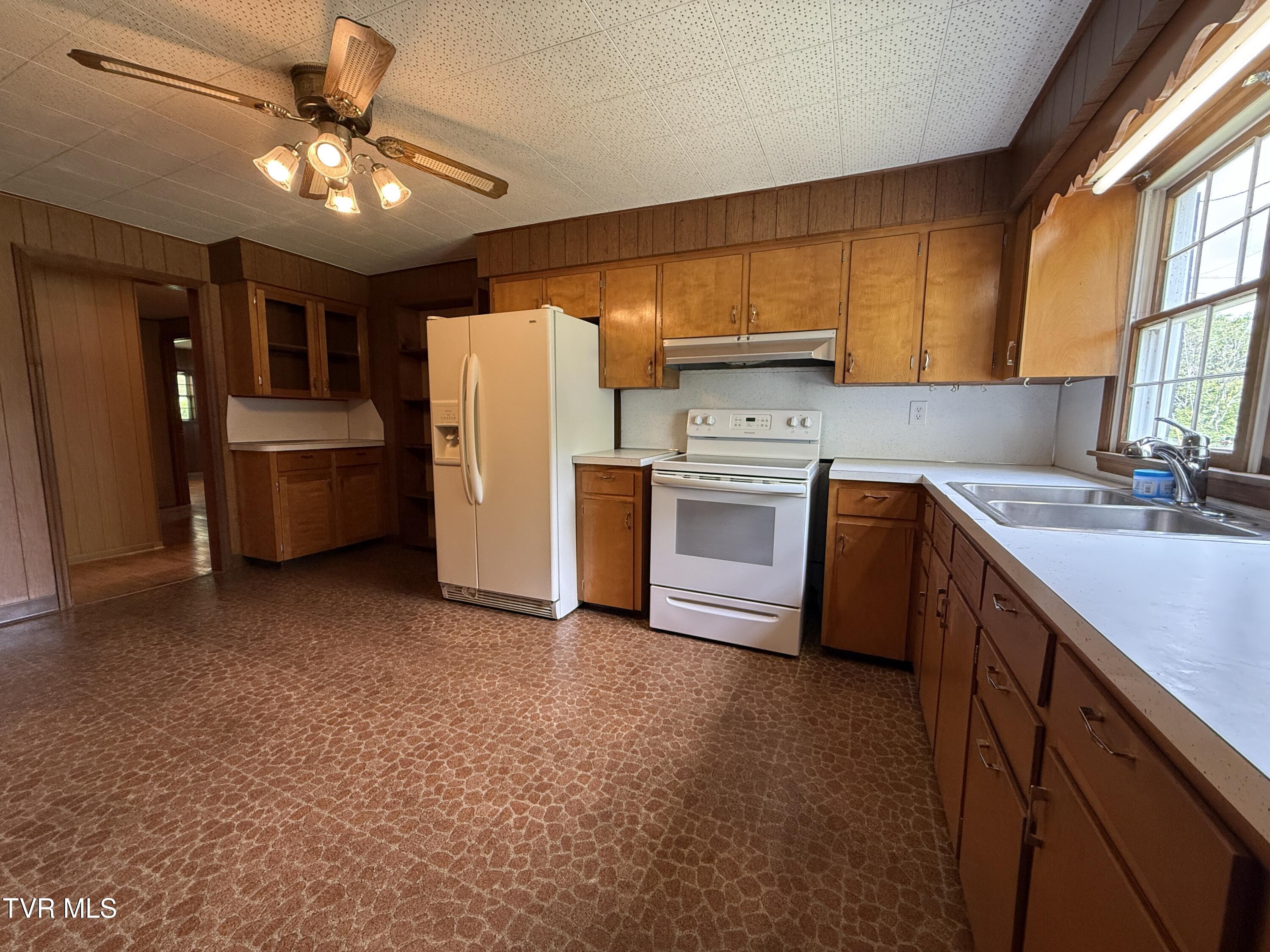 226 Little Cassi Creek Road Chuckey, TN 37641 - Photo 21 of 46 IMG_3460