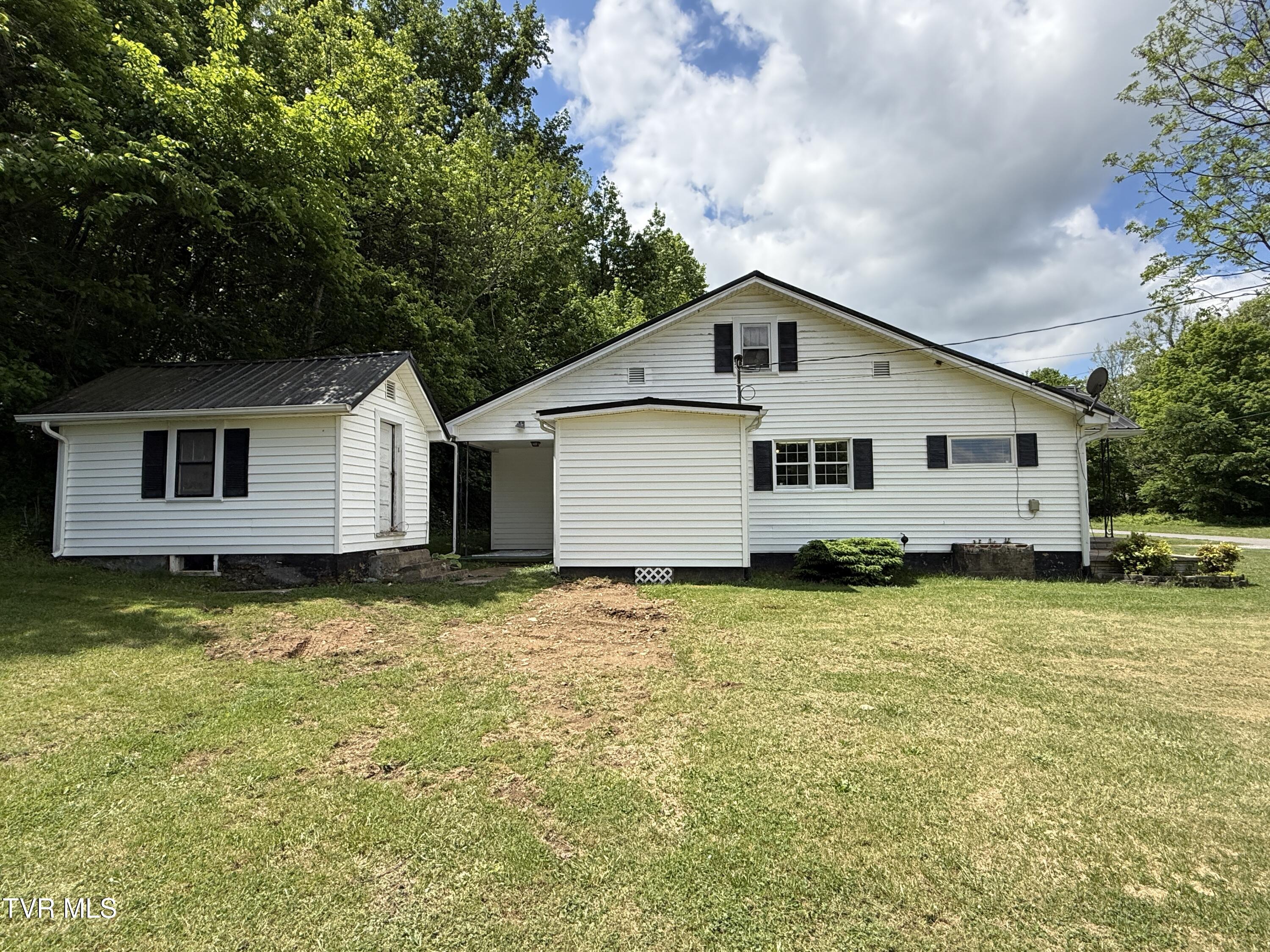 226 Little Cassi Creek Road Chuckey, TN 37641 - Photo 5 of 46 IMG_3489