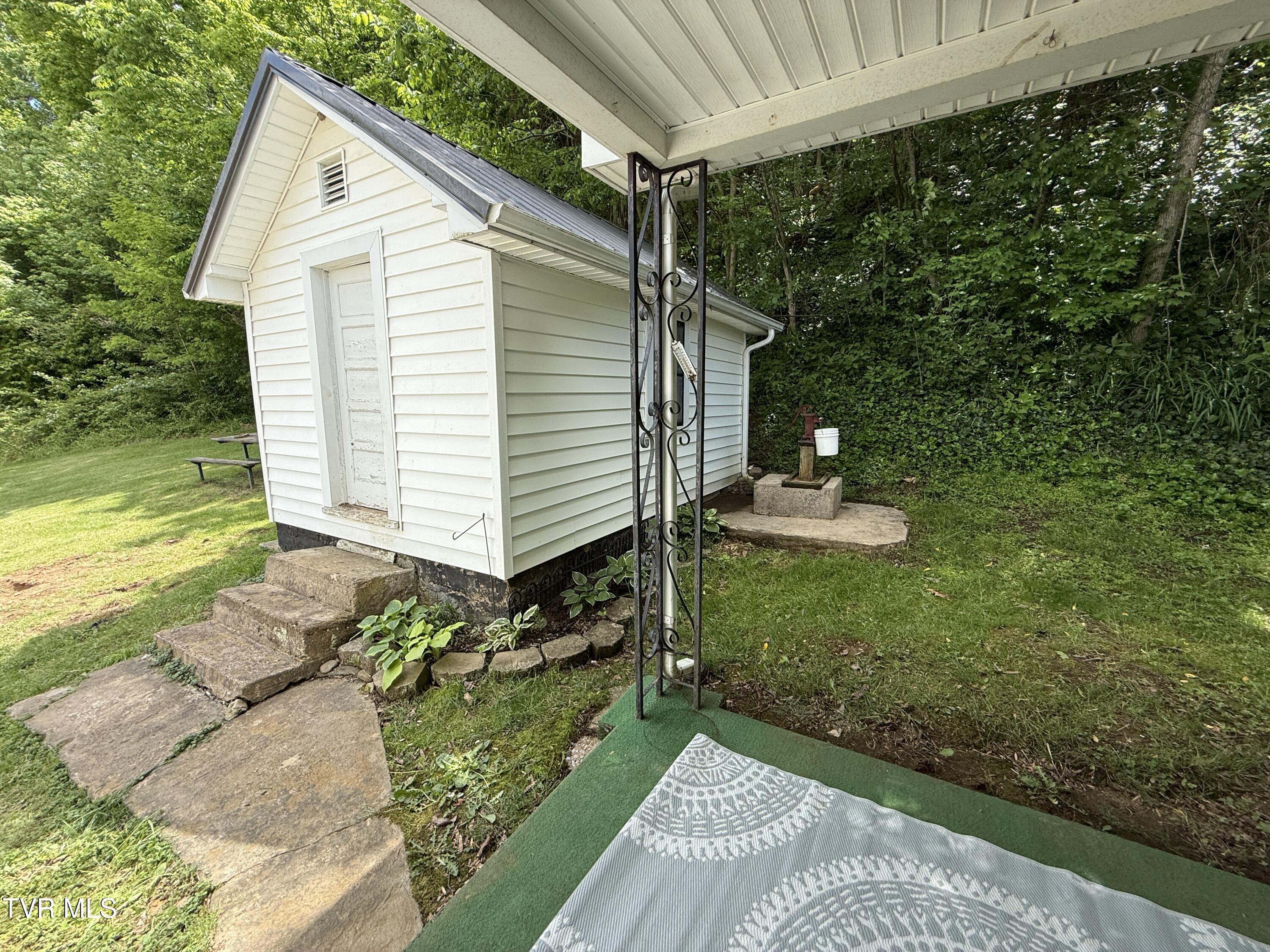 226 Little Cassi Creek Road Chuckey, TN 37641 - Photo 7 of 46 IMG_3492
