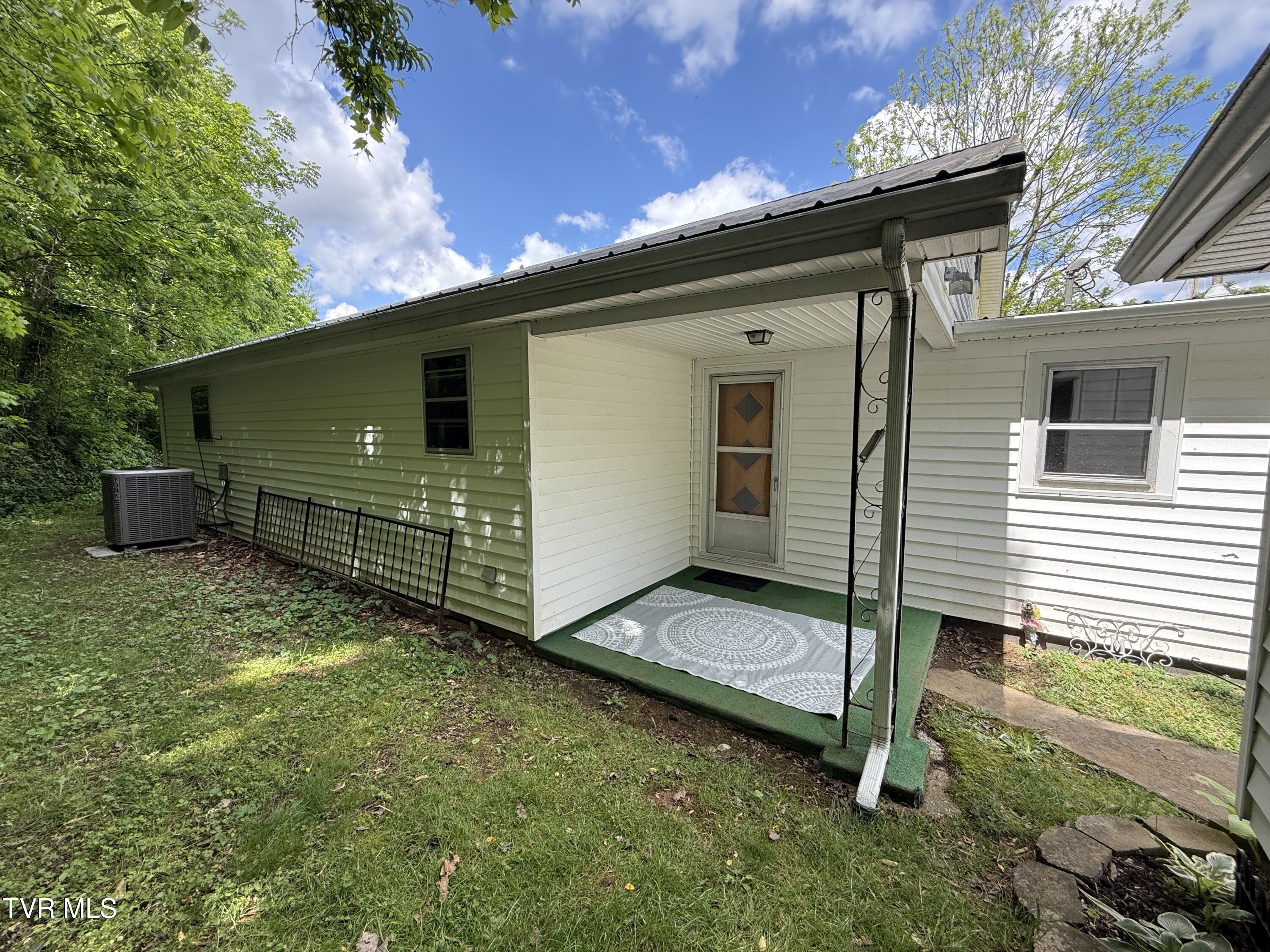 226 Little Cassi Creek Road Chuckey, TN 37641 - Photo 8 of 46 IMG_3493