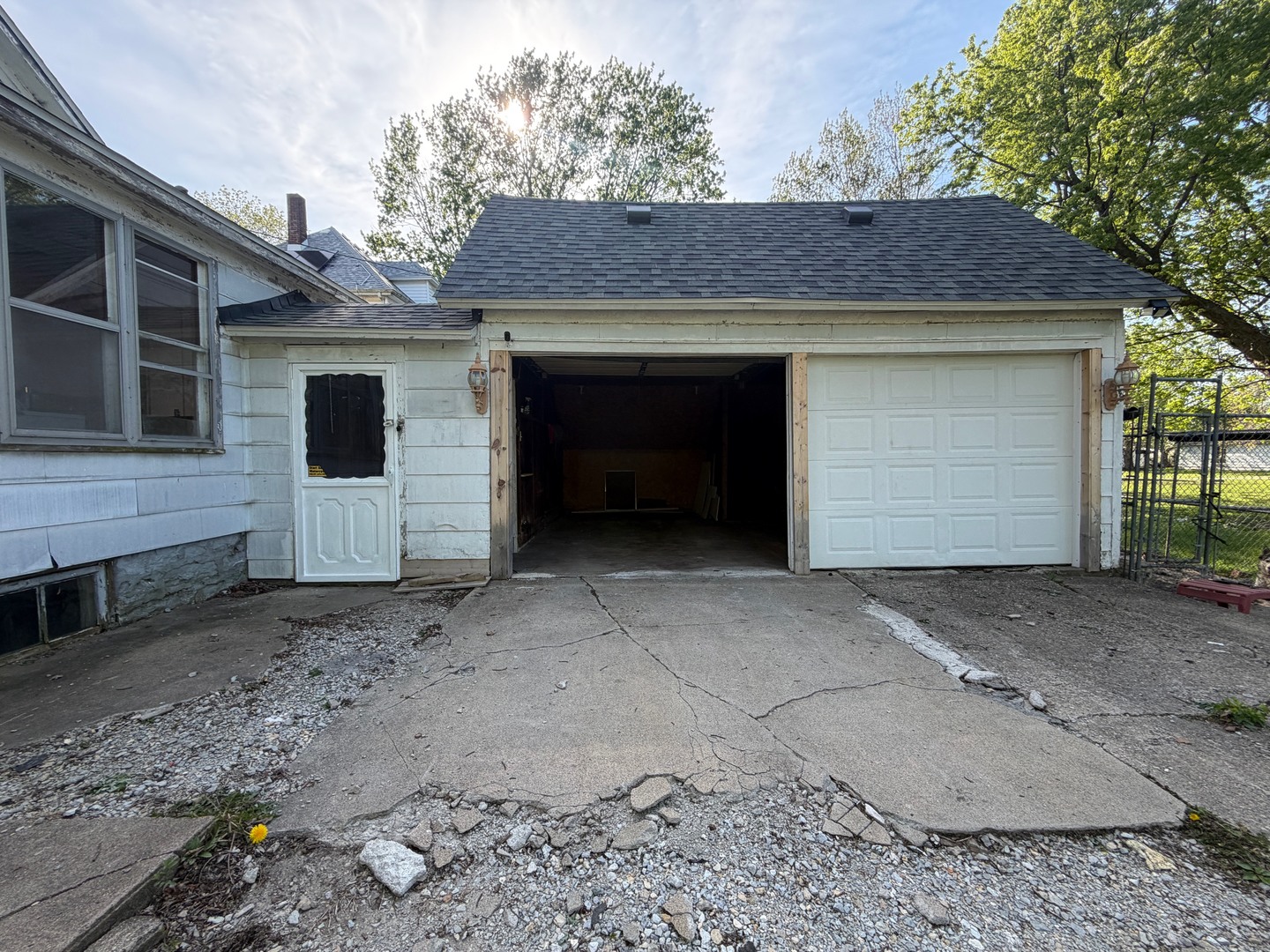 385 East Main Street Sheldon, IL 60966 - Photo 2 of 31