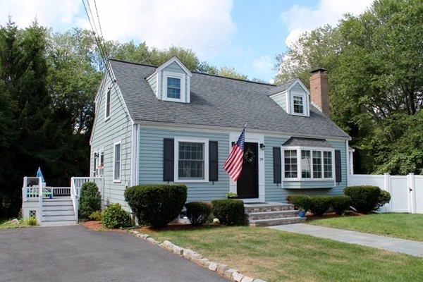 19 Foster Road Bedford, MA 01730 - Photo 1 of 25 Gallery Image 1