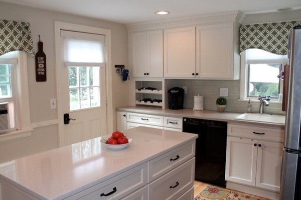 19 Foster Road Bedford, MA 01730 - Photo 6 of 25 Gallery Image 6
