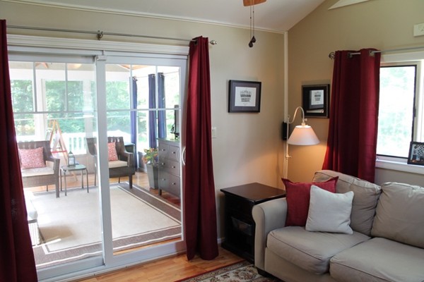 19 Foster Road Bedford, MA 01730 - Photo 10 of 25 Gallery Image 10