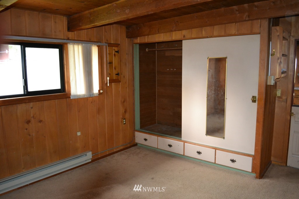 20902 Royal Anne Road Bothell, WA 98021 - Photo 3 of 9