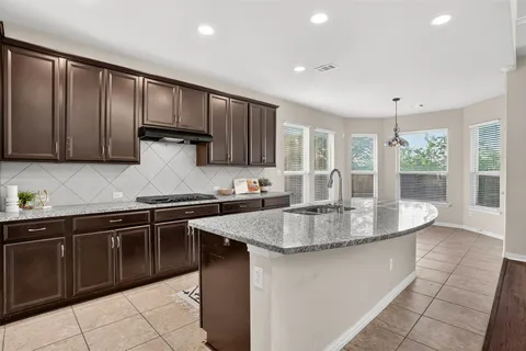 $575,000 | 401 Daniel Crossing, Liberty Hill, TX 78642