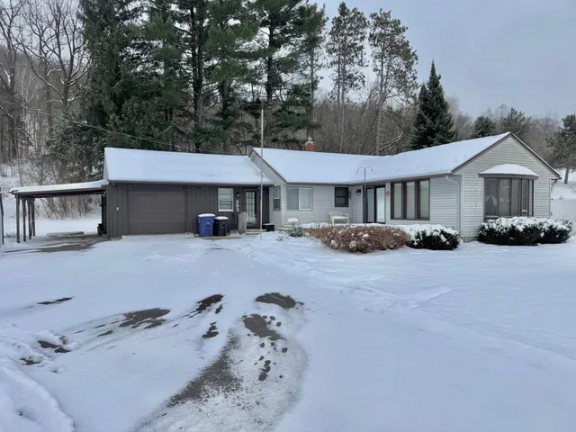$294,900 | 453 Spring Creek Road South, Red Wing, MN 55066