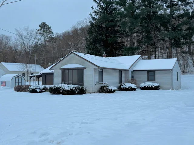 $294,900 | 453 Spring Creek Road South, Red Wing, MN 55066