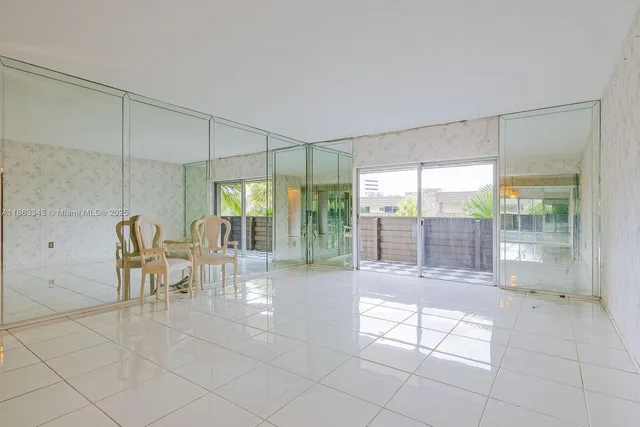 $275,000 | 8315 Southwest 72nd Avenue, Unit 308B, Miami, FL 33143