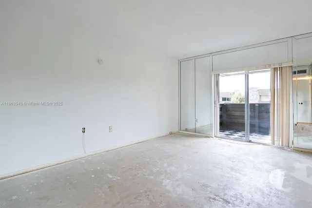 $275,000 | 8315 Southwest 72nd Avenue, Unit 308B, Miami, FL 33143