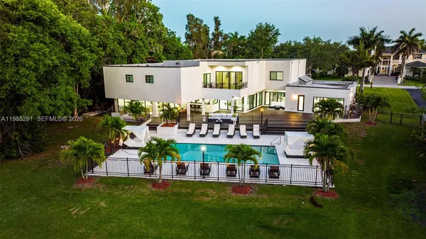 $3,295,000 | 11861 Northwest 4th Street, Plantation, FL 33325