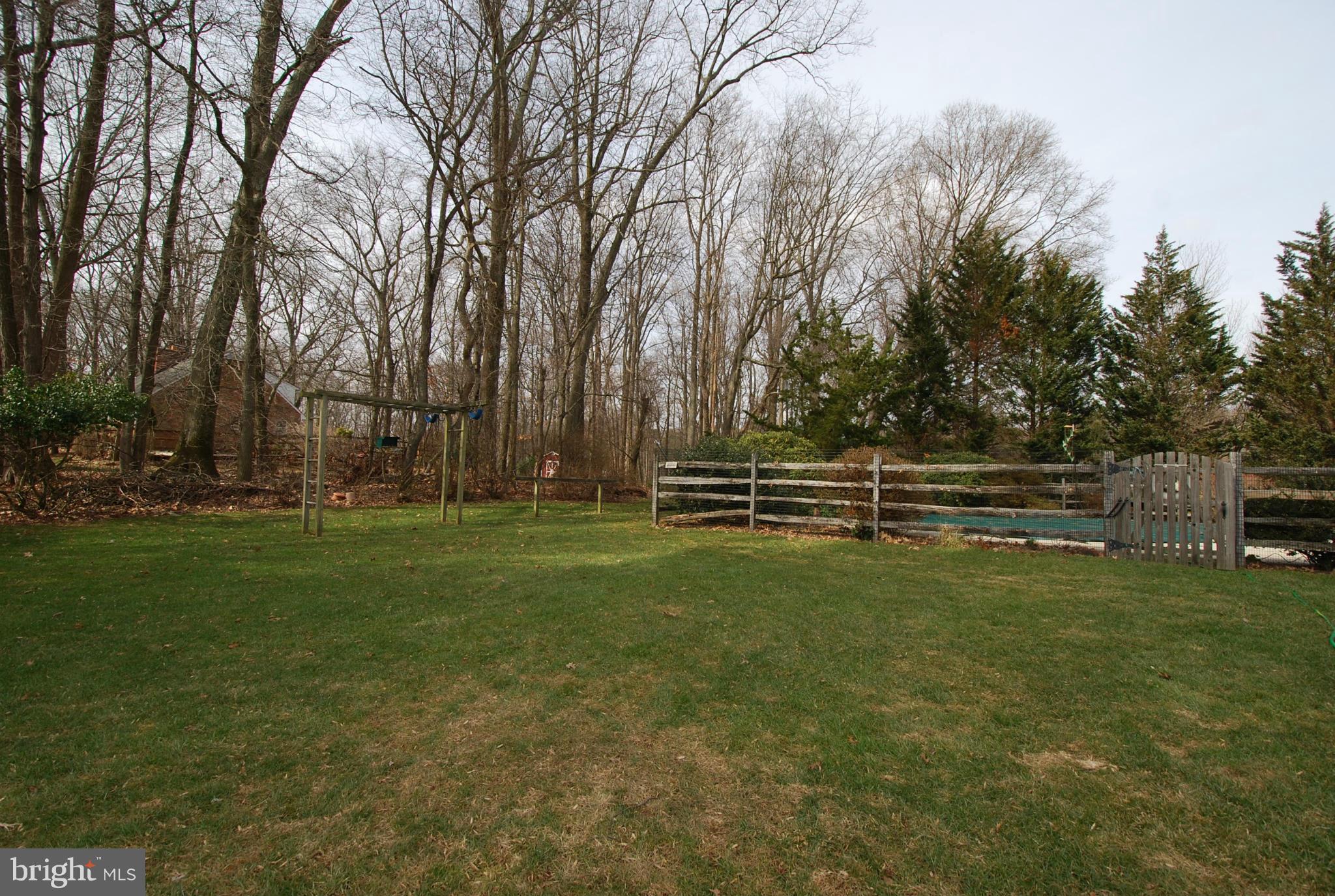 8008 Hilton Road Gaithersburg, MD 20882 - Photo 23 of 27 Exterior (Rear)
