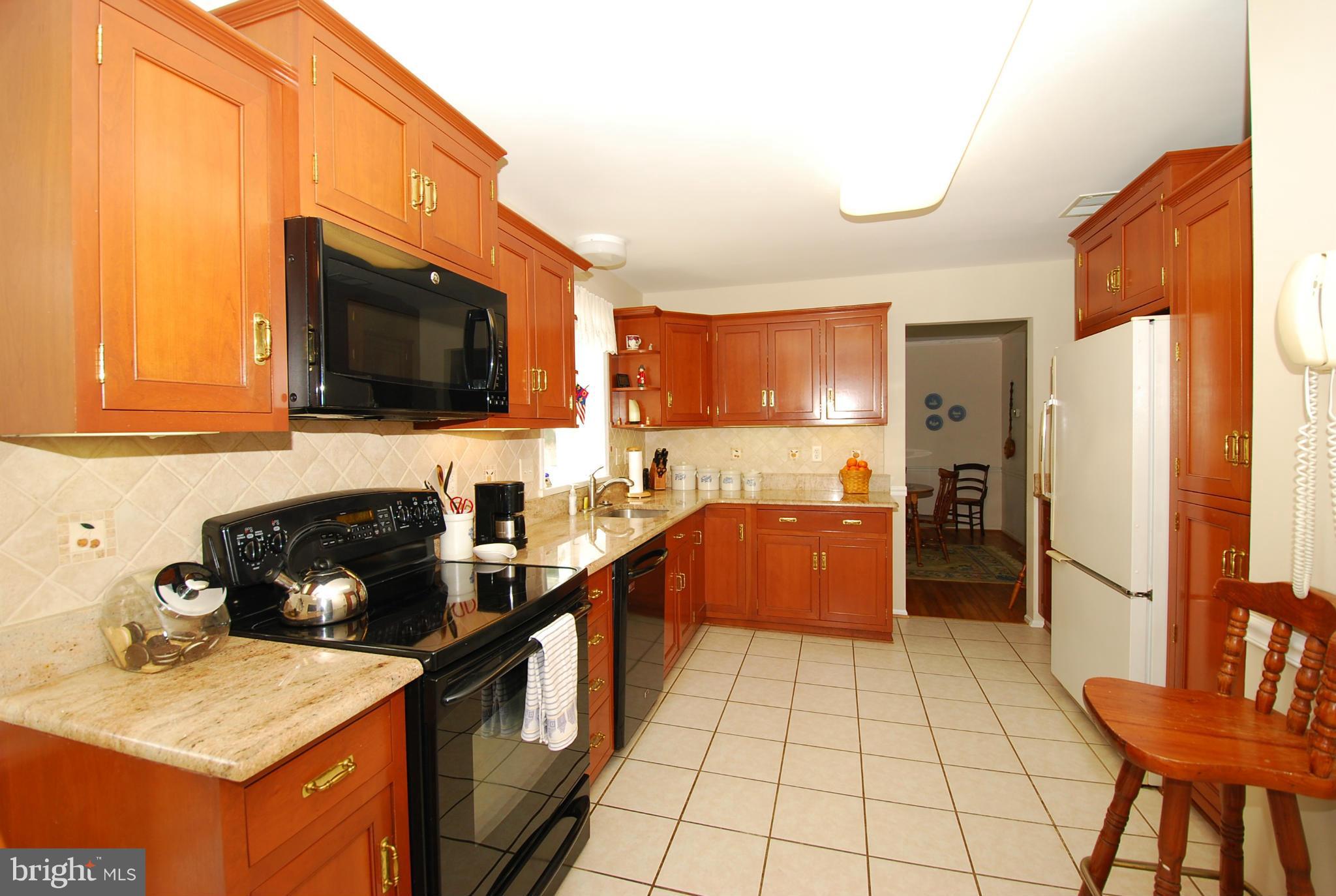 8008 Hilton Road Gaithersburg, MD 20882 - Photo 4 of 27 Kitchen