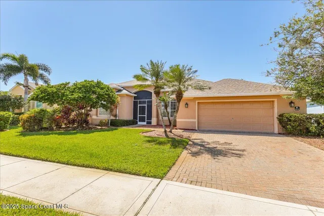 a view of a hallway with windows